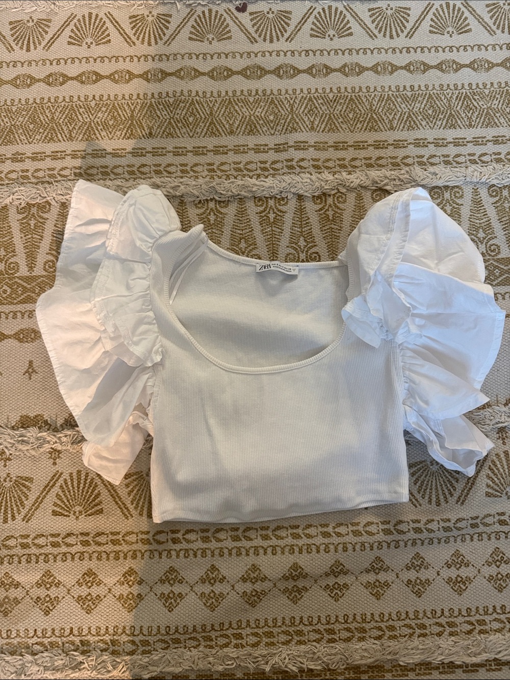 Zara White Puff-Sleeve Scoop Neck Top
